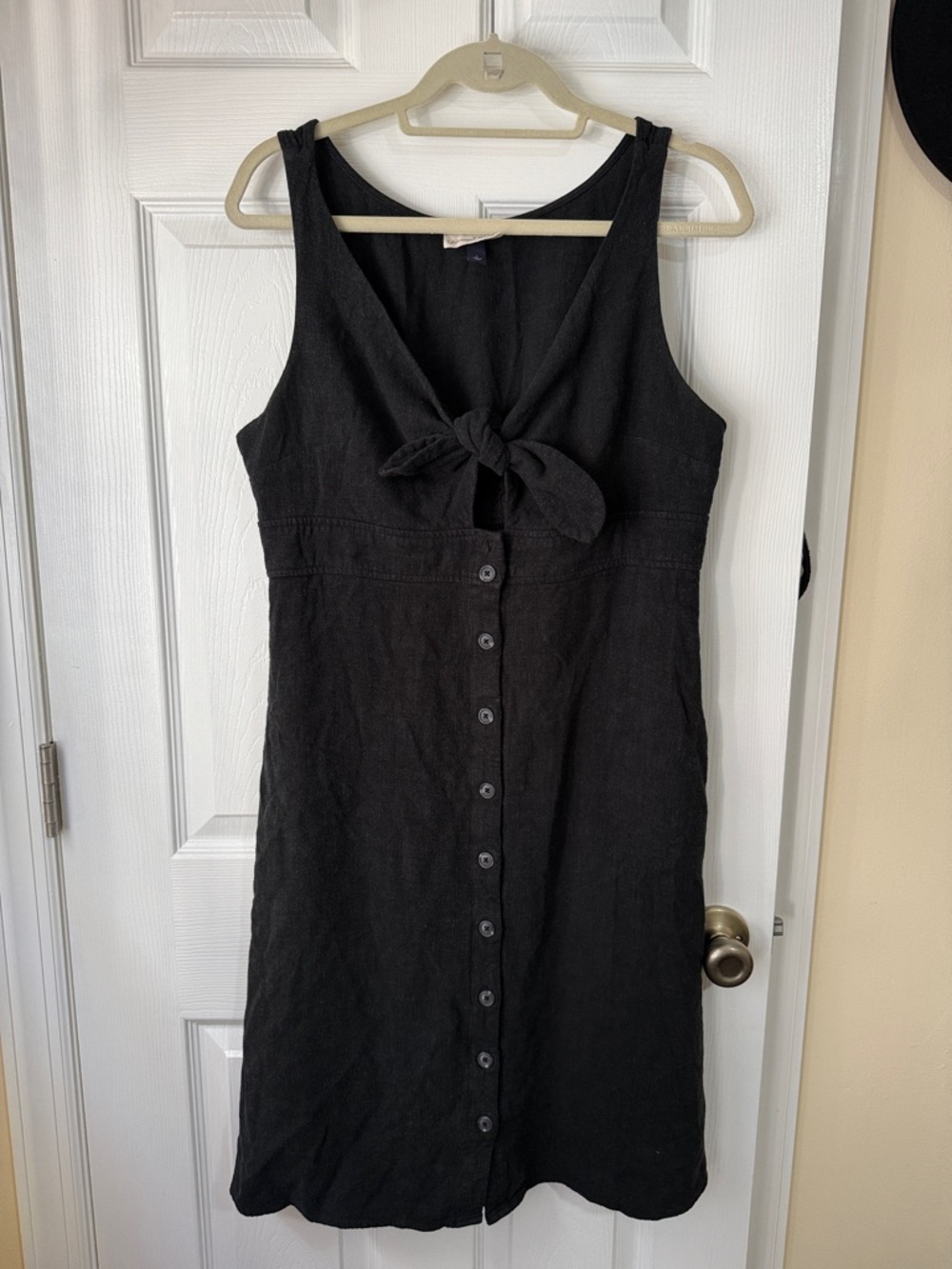 Universal Thread Black Tie-Front Button-Down Midi Dress